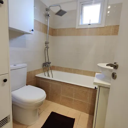 Maestro Ii Apartment *